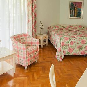 Sea side Queen Room